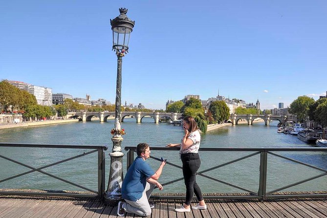 Paris Engagement Proposal Private Walking Tour with Professional Photographer - What the two hours actually feel like