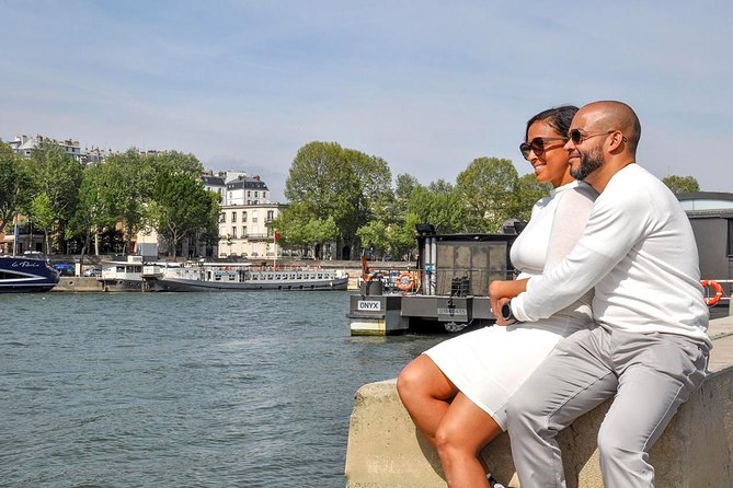 Paris Engagement Proposal Private Walking Tour with Professional Photographer - Photos, video, and delivery expectations