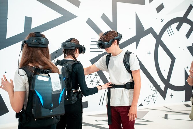 Paris Eternelle Notre-Dame Virtual Reality Tour - From Medieval Construction to Modern Notre-Dame