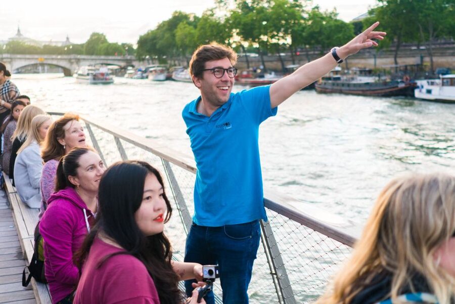 Paris: Evening Bike and Boat Tour - Pont Alexandre III and the Grand Palais