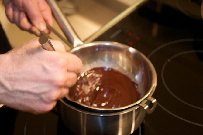 Paris Evening Cooking Class French Dinner and Market Visit Option - What you actually learn in the kitchen