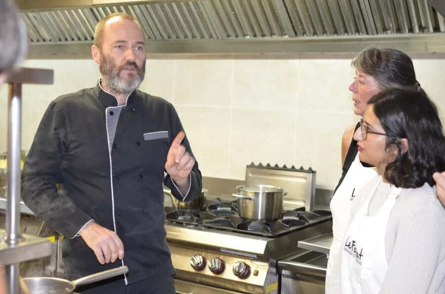 Paris: Evening Cooking Class with Optional Market Visit - Key points to know before booking