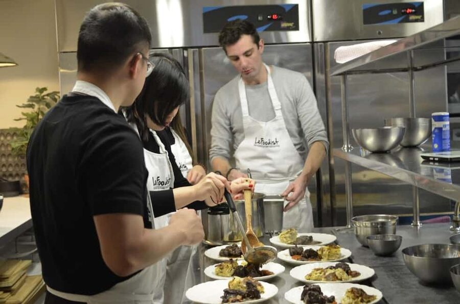 Paris: Evening Cooking Class with Optional Market Visit - The optional Latin Quarter market visit
