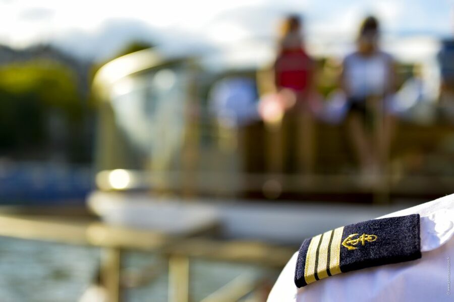 Paris: Family-Friendly River Seine Guided Cruise - Key points to know before you book