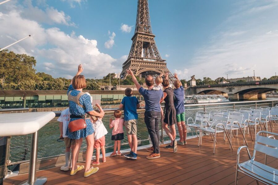 Paris: Family-Friendly River Seine Guided Cruise - Who will enjoy this cruise most?
