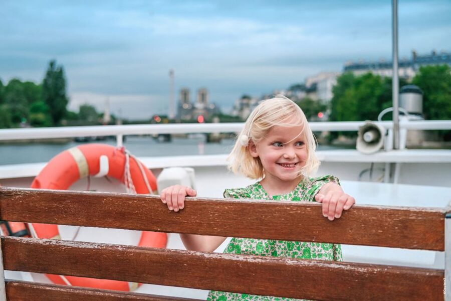 Paris: Family-Friendly River Seine Guided Cruise - Practical tips for a smoother ride