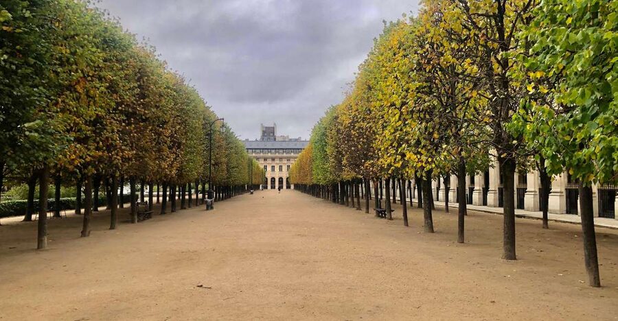 Paris: Fashion History Walking Tour in the Heart of Paris - A Street-Level Introduction to Paris Couture