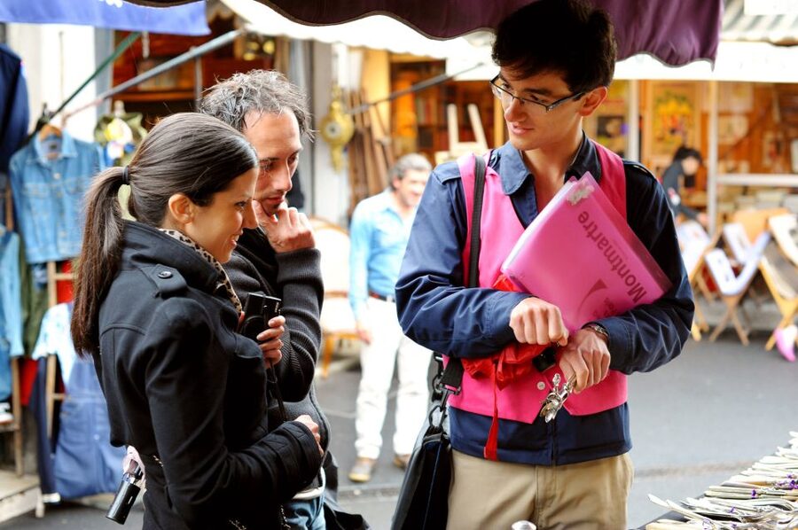 Paris: Flea Market Insider's Tour in Extra-Small Group - What makes the small group useful