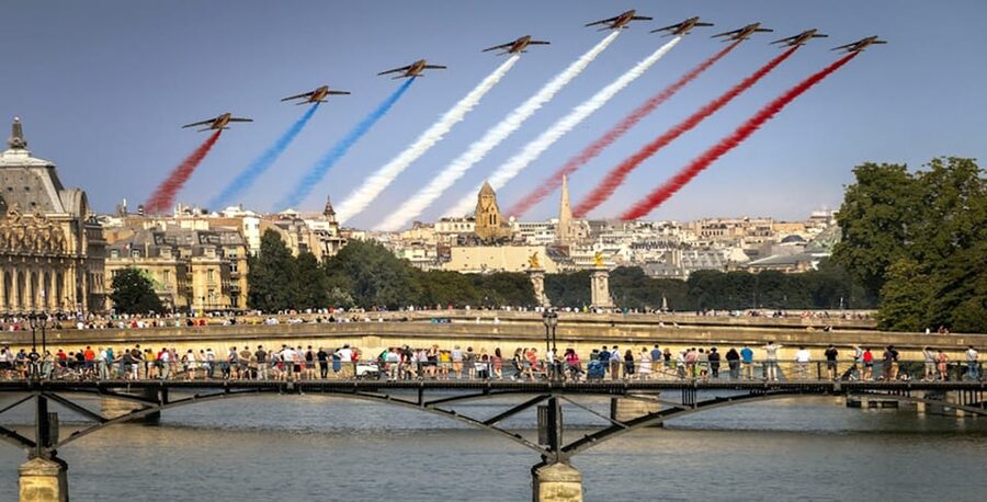 Paris for first-timers – from Notre-Dame to the Louvre - Pont-Neuf, the Seine, and old Paris