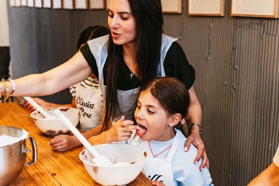 Paris: French Macaron Culinary Class with a Chef - Key points at a glance