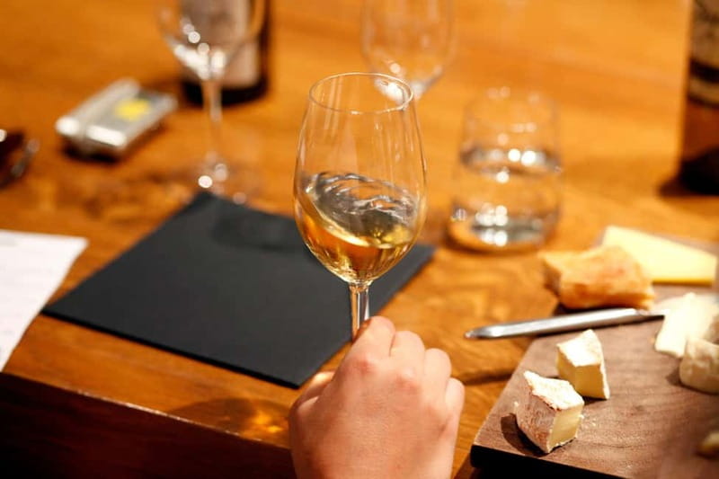 Paris: French Wine Tasting Class with Sommelier - Six glasses that explain French wine