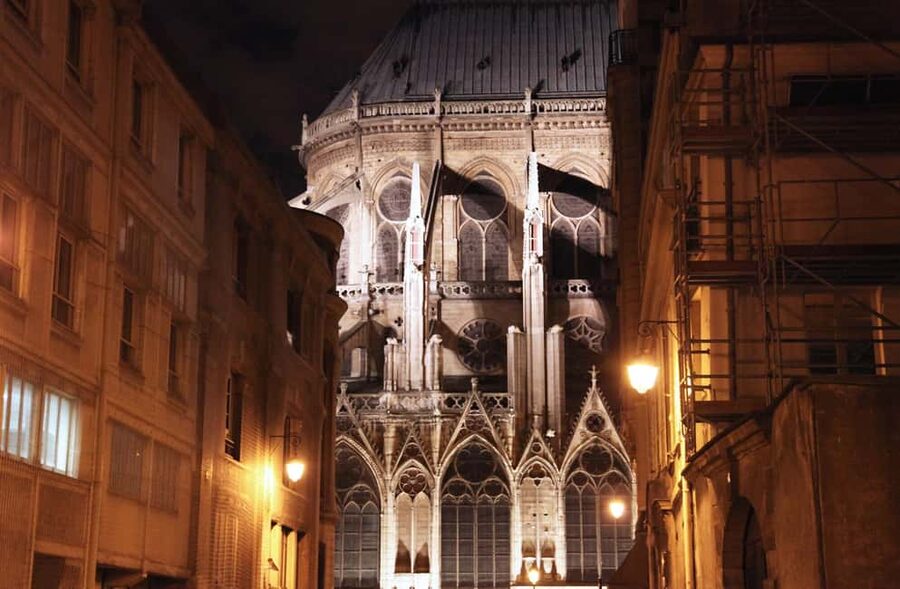 Paris: Ghosts, Legends & Mysteries Evening Walking Tour - Key points to know before you book
