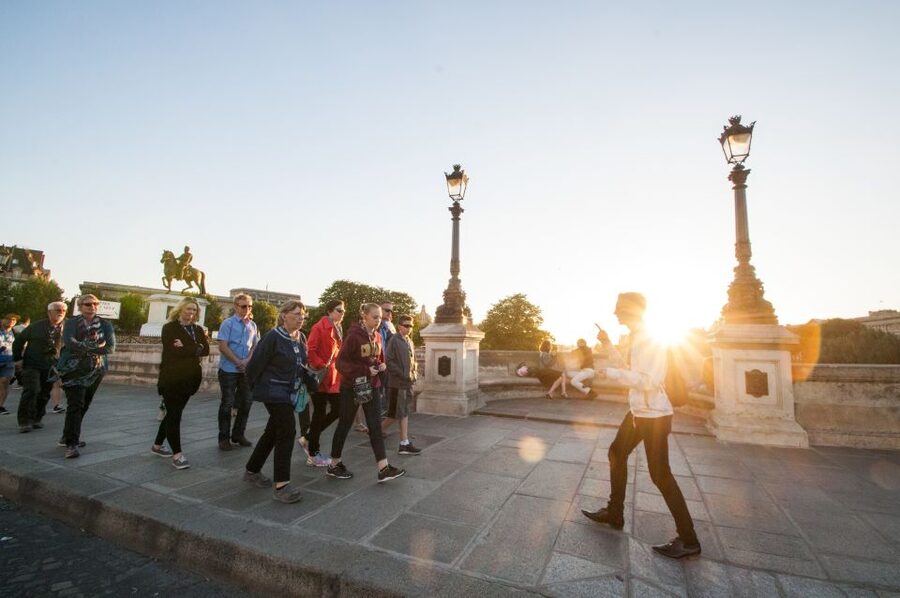 Paris: Ghosts, Legends & Mysteries Evening Walking Tour - Practical advice for a better evening