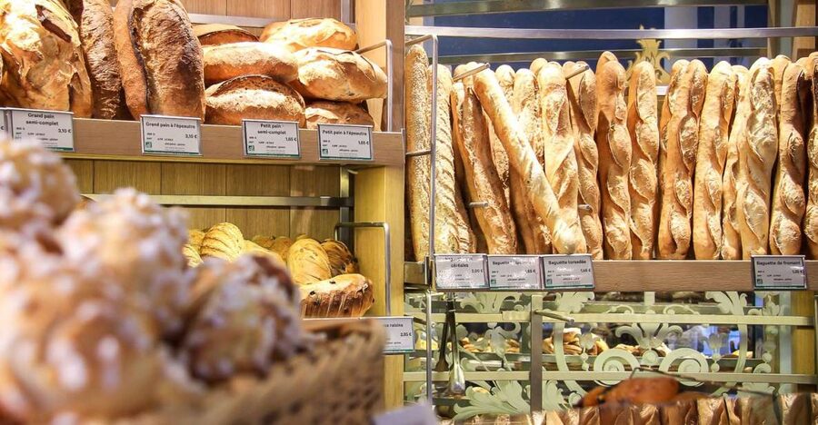 Paris Gourmet Tour - A Paris market with more than a quick photo stop