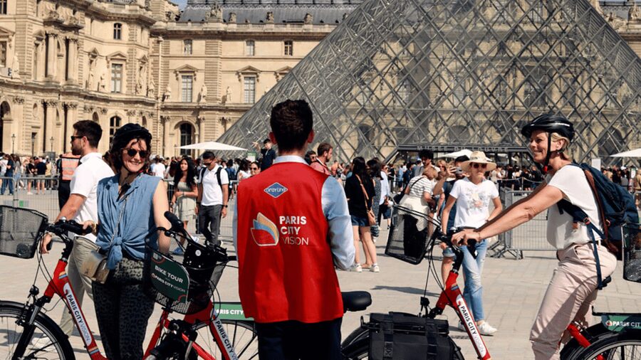 Paris Guided Bike Tour - Grand Palais, Petit Palais, and Place de la Concorde
