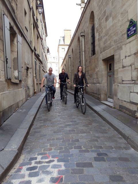 Paris: Guided Bike Tour Like a Local - Why a bicycle works so well in central Paris