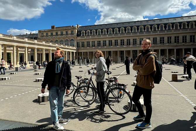Paris: Guided City Sightseeing Tour by Bike/E-Bike - Invalides and the Eiffel Tower provide the big moments