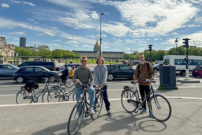 Paris: Guided City Sightseeing Tour by Bike/E-Bike - Palais-Royal and the Louvre set the tone