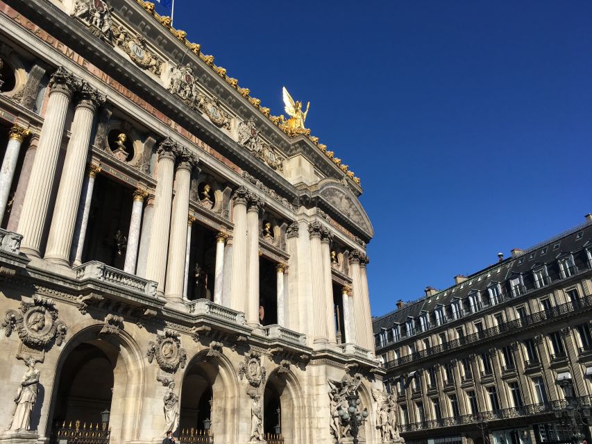 Paris: Guided Outdoor Walking Escape Game - Turning Madeleine into a detective headquarters