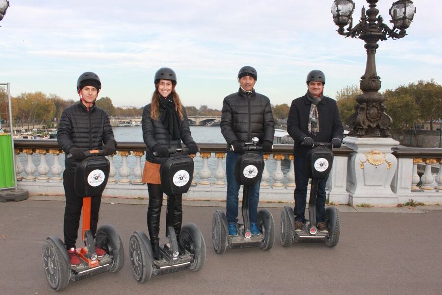 Paris: Guided Segway Tour - Flame of Liberty and the Arc de Triomphe