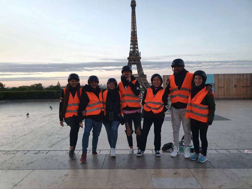 Paris: Guided Segway Tour Paris by Night - Starting at Place de Fontenoy