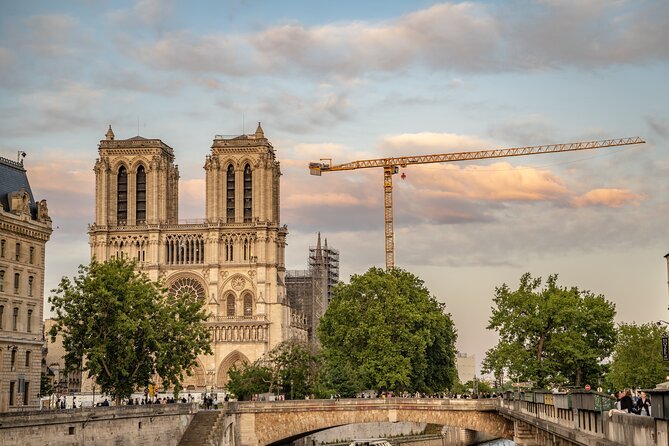 Paris Guided Tour with Notre Dame Cathedral or Ste Chapelle Entry - Key points to know before booking