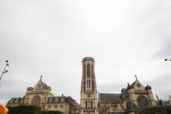 Paris Half Day Private Customized Walking Tour, Transport Options - What the guide adds