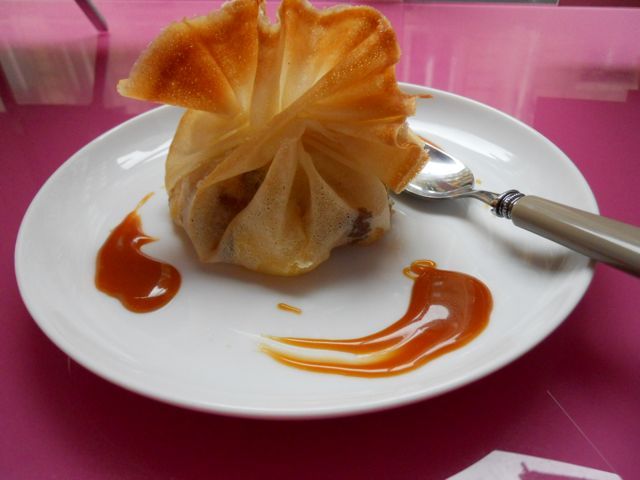 Paris: Hands-On Small Group Cooking Class - Meeting Noémie and finding your level