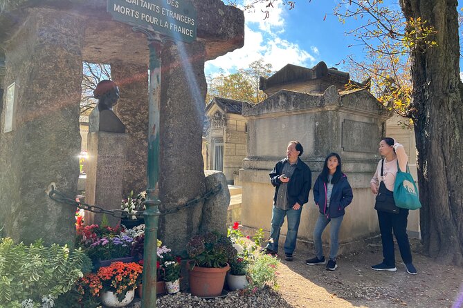 Paris: Haunted Père Lachaise Cemetery Guided Tour - How Haunted Is the Haunted Tour?