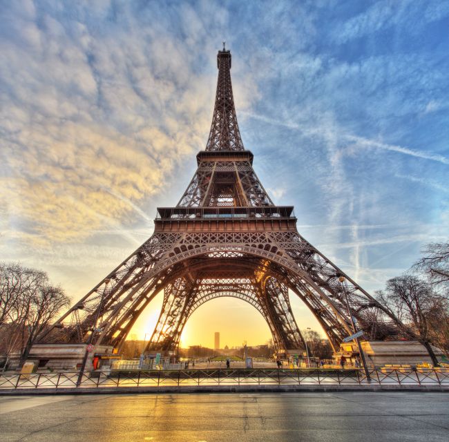 Paris Highlights Full Day Tour - The Eiffel Tower: great views, but plan for the queue