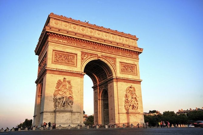 Paris Highlights Immersive Coach Tour - Trocadero and the Eiffel Tower