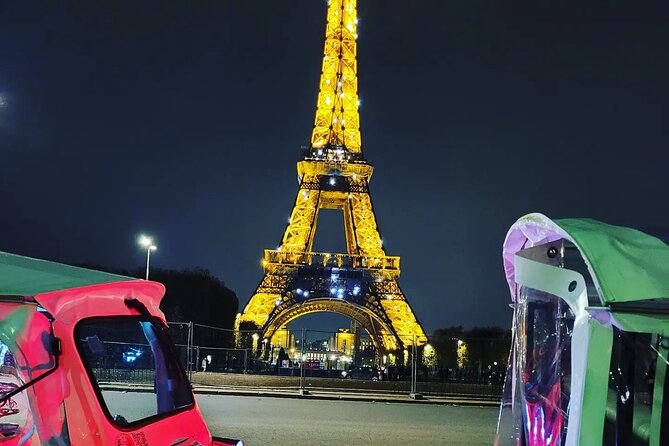Paris Highlights & Monuments - Eiffel Tower Views and the Arc de Triomphe