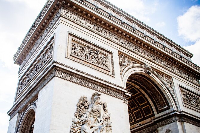 Paris Highlights Private Sightseeing Car Tour - Why a private car works well for a first Paris day