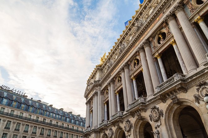 Paris Highlights Private Sightseeing Car Tour - Montmartre starts the day above the city