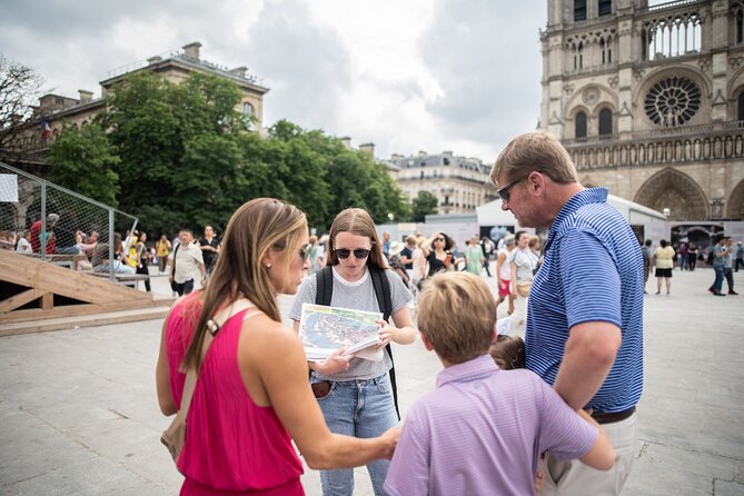 Paris Highlights Private Tour - All Paris in one day ! - Champs-Élysées and the Eiffel Tower finish the picture