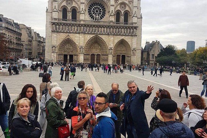 Paris Highlights Tour: The Best of the City Heart in 3 Hours - The Louvre before it became a museum
