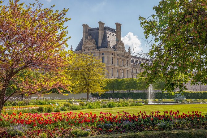 Paris History Walk: Medieval Marais, Notre Dame Islands & Stories - Pont Neuf and the final photo stop