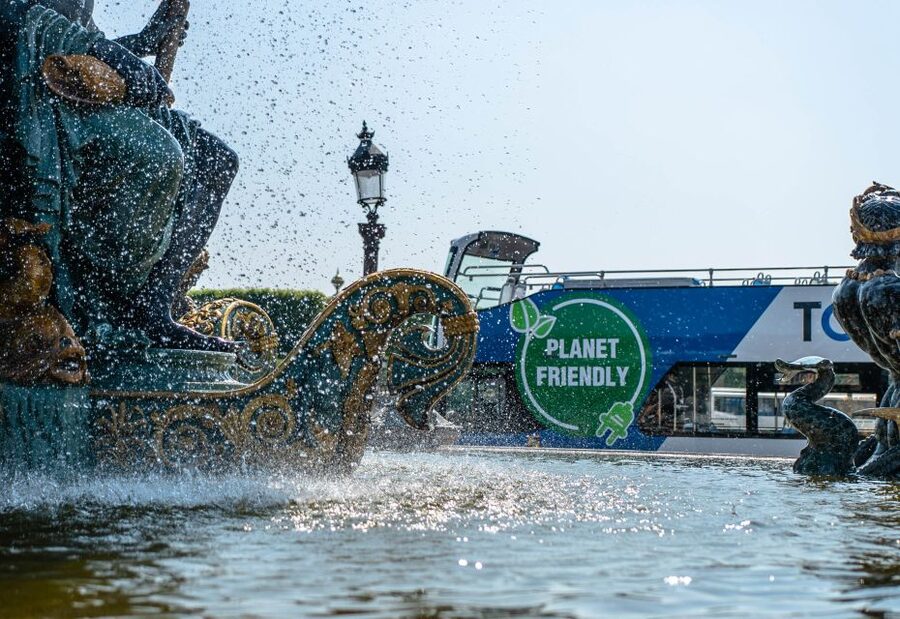 Paris: Hop-on Hop-off Bus Tour & Seine Cruise Bundle Tour - Stop 7: Arc de Triomphe and the Champs-Élysées