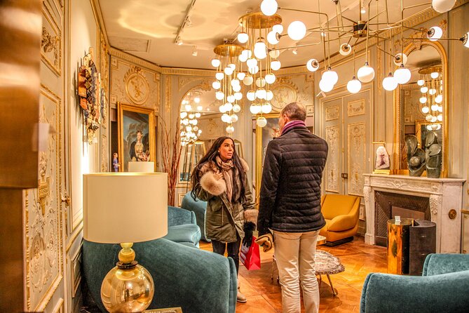 Paris Iconic Saint Ouen Flea Market Small Group Walking Tour - Meeting the guide near Boulevard Ornano