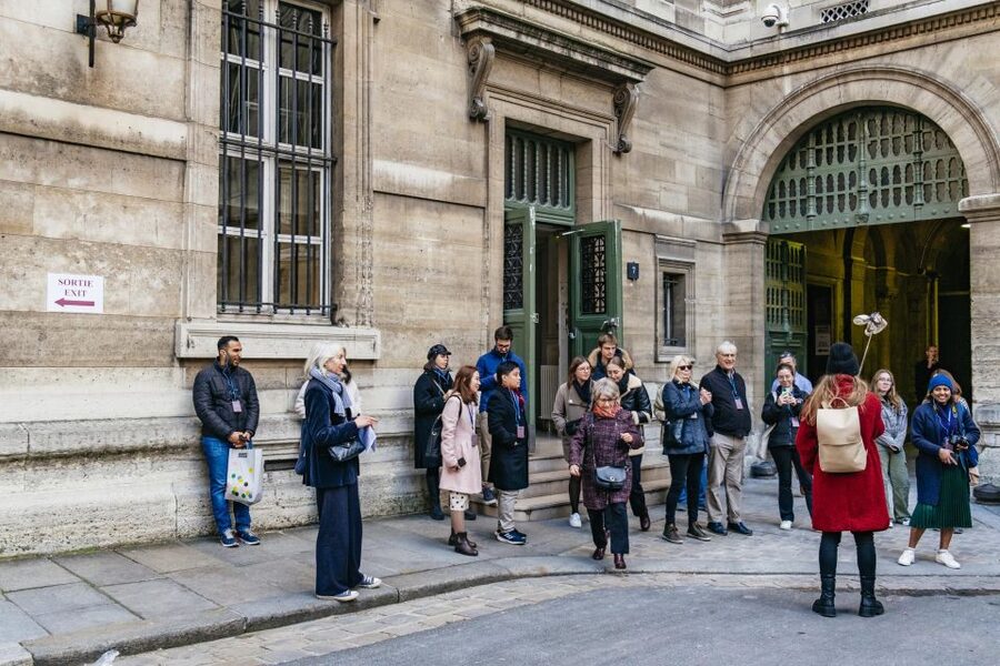 Paris: Ile de la Cité Walking Tour with Sainte-Chapelle - Who should book this Ile de la Cité tour?