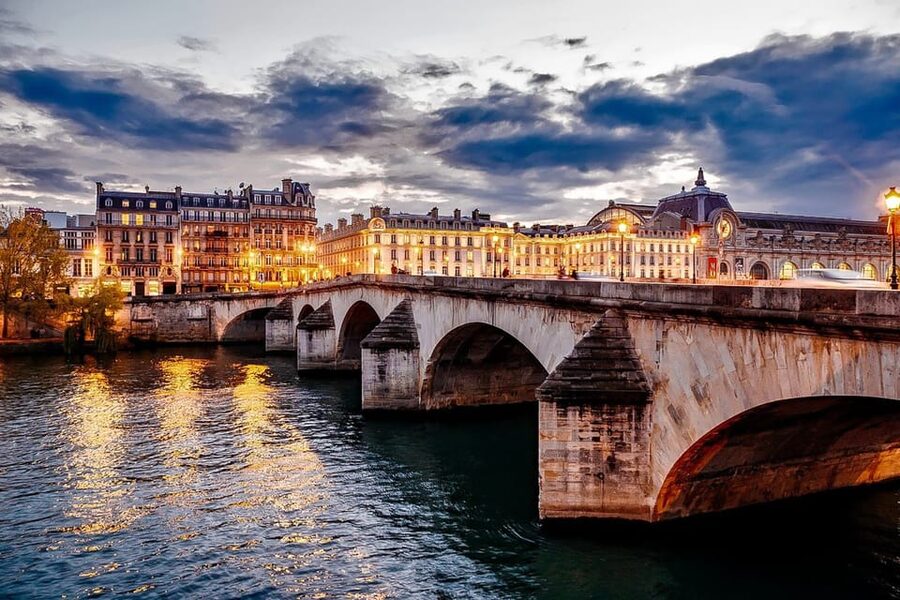 Paris: Illuminated Walking Tour - Place de la Concorde and the Champs-Élysées