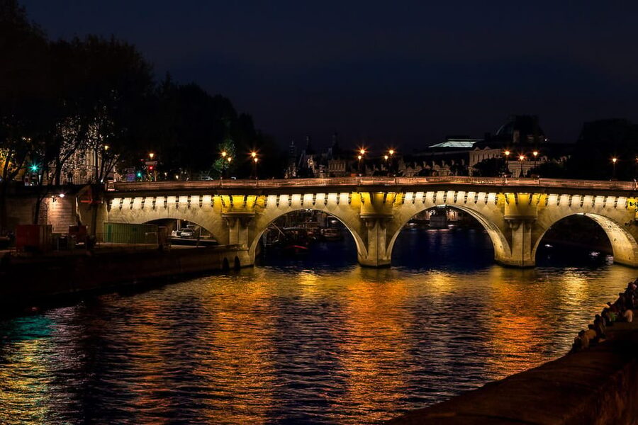 Paris: Illuminated Walking Tour - Grand Palais and Petit Palais surroundings