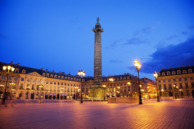 Paris Illuminations Tour with Moulin Rouge Show and Cruise Option - Montmartre and the Moulin Rouge arrival