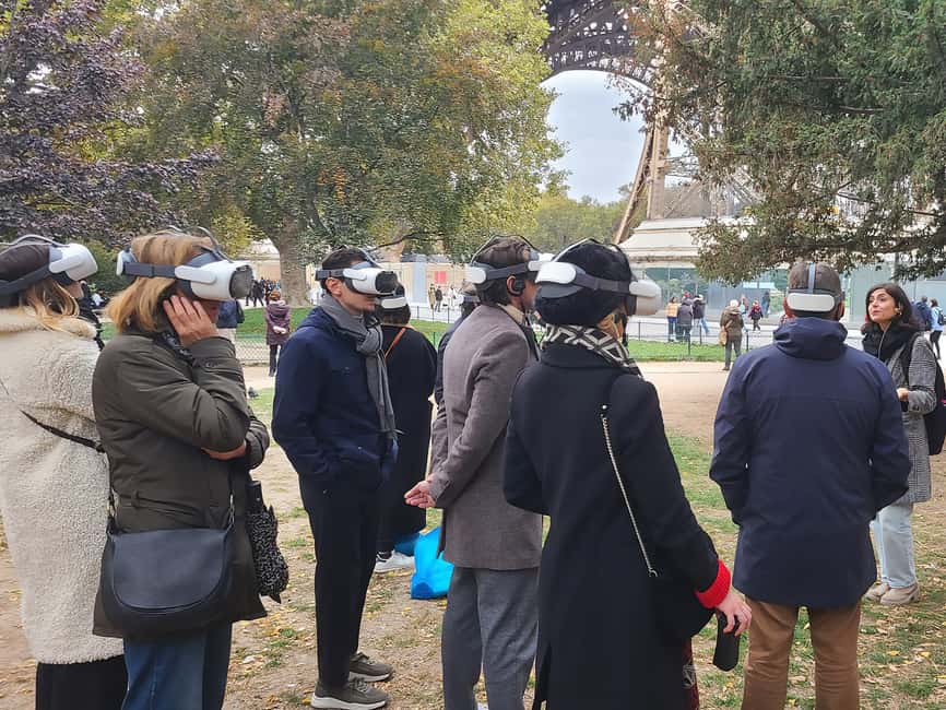 Paris : Immersive Eiffel Tower tour with virtual reality - How this fits into a Paris day