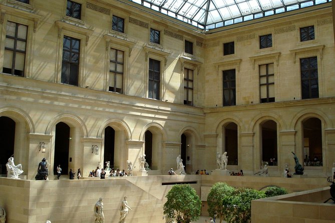 Paris in a Day with Louvre Museum and Seine River Cruise Tickets - What this Paris combination really gives you