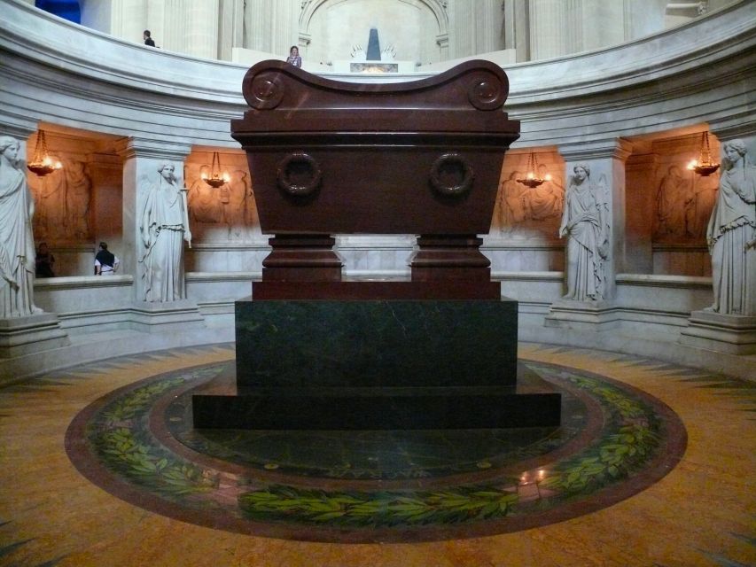 Paris: Invalides Dome - Skip-the-Line Guided Museum Tour - Choosing your guide language and group type