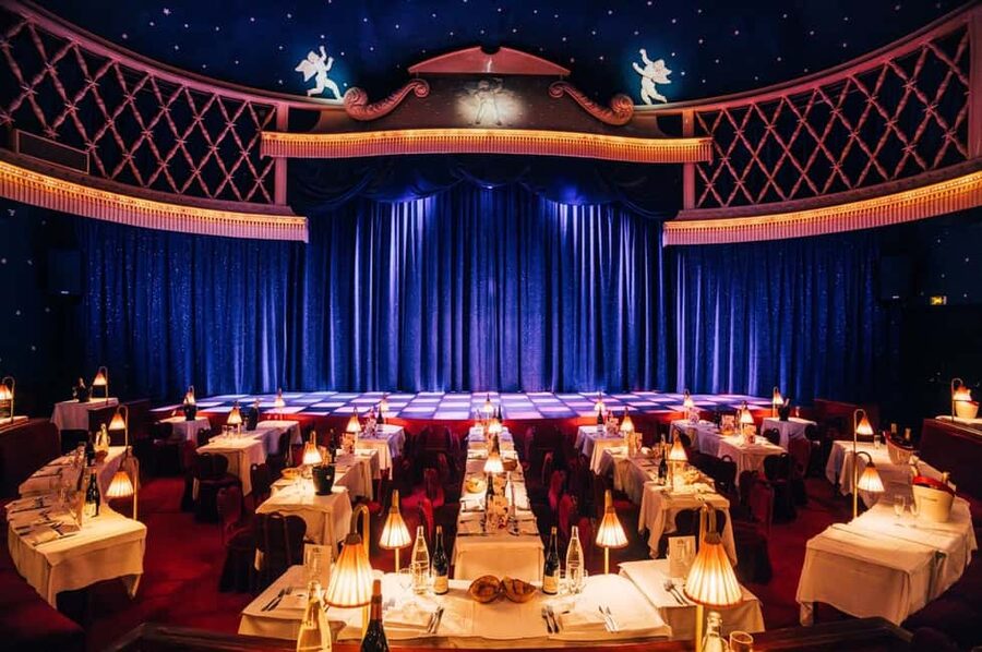 Paris: La Nouvelle Eve Cabaret Dinner Show - The Paris je t’aime show