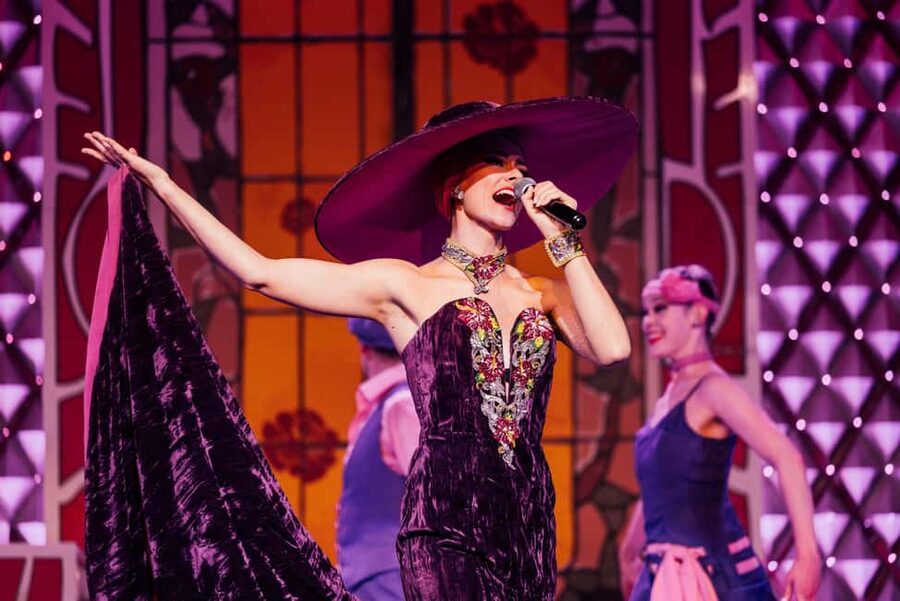 Paris: La Nouvelle Eve Cabaret Dinner Show - Who will enjoy La Nouvelle Eve most?