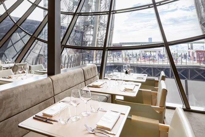 Paris Late Lunch at Eiffel Tower's Madame Brasserie Restaurant - Service, celebrations, and the human side