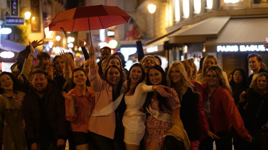 Paris: Latin Quarter Guided Pub Crawl to Bars and Clubs - Rue de la Huchette and the first part of the crawl